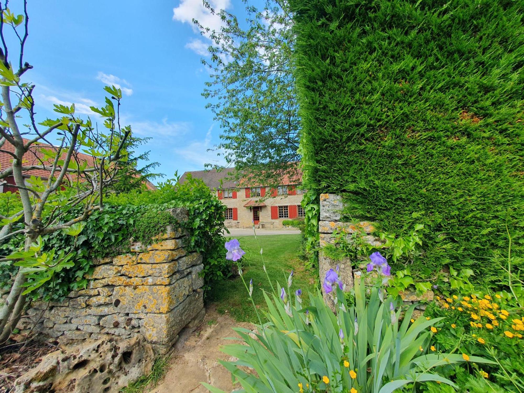 Bed and Breakfast Jardin Des Sens, La Rente D'Eguilly Zewnętrze zdjęcie